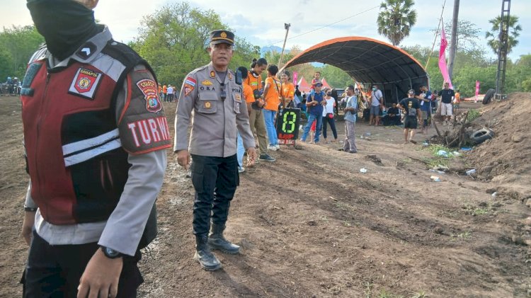 Dibawah Pengamanan Polres Sikka Polda NTT, Grasstrack Bupati Cup 2025 Sukses Tanpa Gangguan