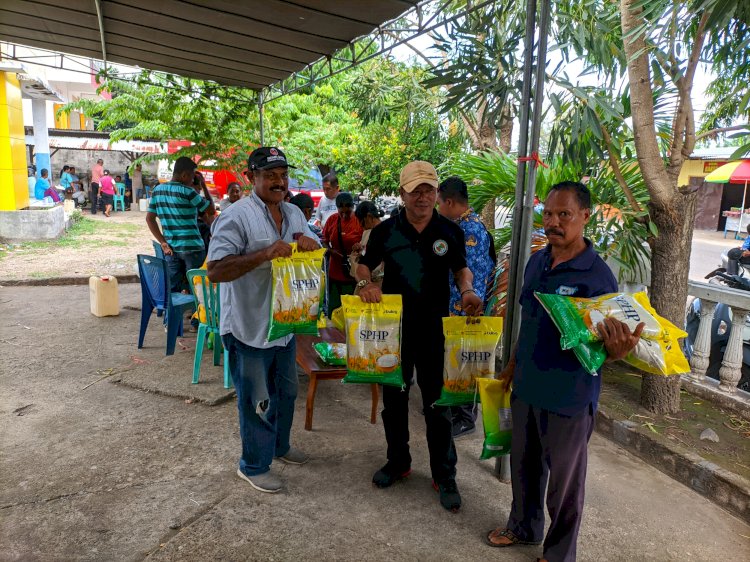 Polres Sikka Polda NTT Kawal dan Monitoring Pasar Murah, Minyak Tanah & Sembako Aman ke Tangan Warga