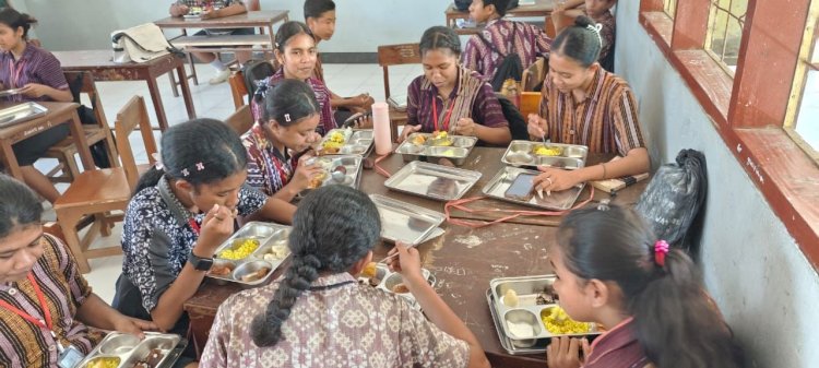Makan Bergizi Gratis untuk 27 Ribu Lebih Warga Sikka, Distribusi Aman di Bawah Pantauan Polres Sikka Polda NTT,