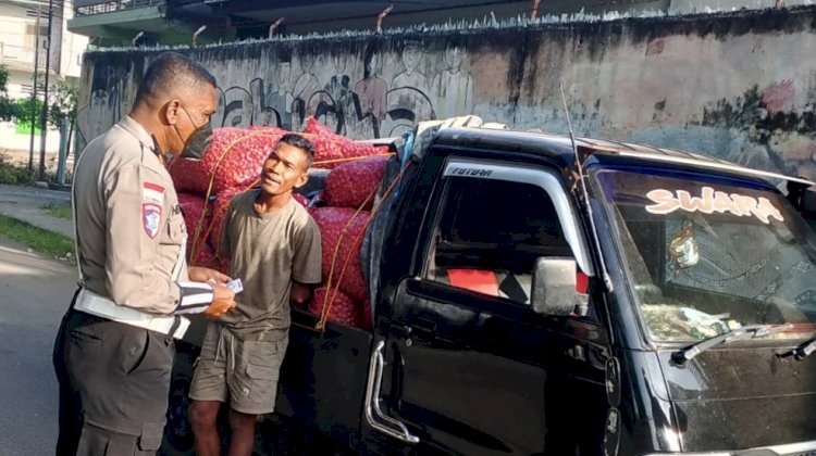 Tertib Lalu Lintas Harga Mati, Satlantas Polres Sikka Polda NTT All Out di Operasi Zebra Turangga 2025
