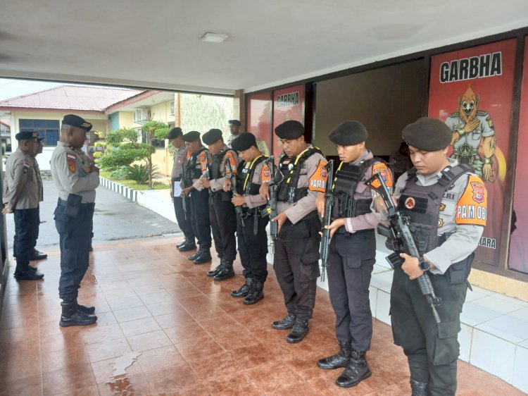 “Polres Sikka Polda NTT Perkuat Pengamanan Obvit, Kasat Samapta Pimpin Apel Kesiapsiagaan”