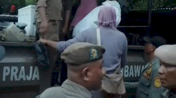 “Penertiban Pasar Wuring Dimulai, Polres Sikka Polda NTT Pastikan Stabilitas Kamtibmas Tetap Terjaga”