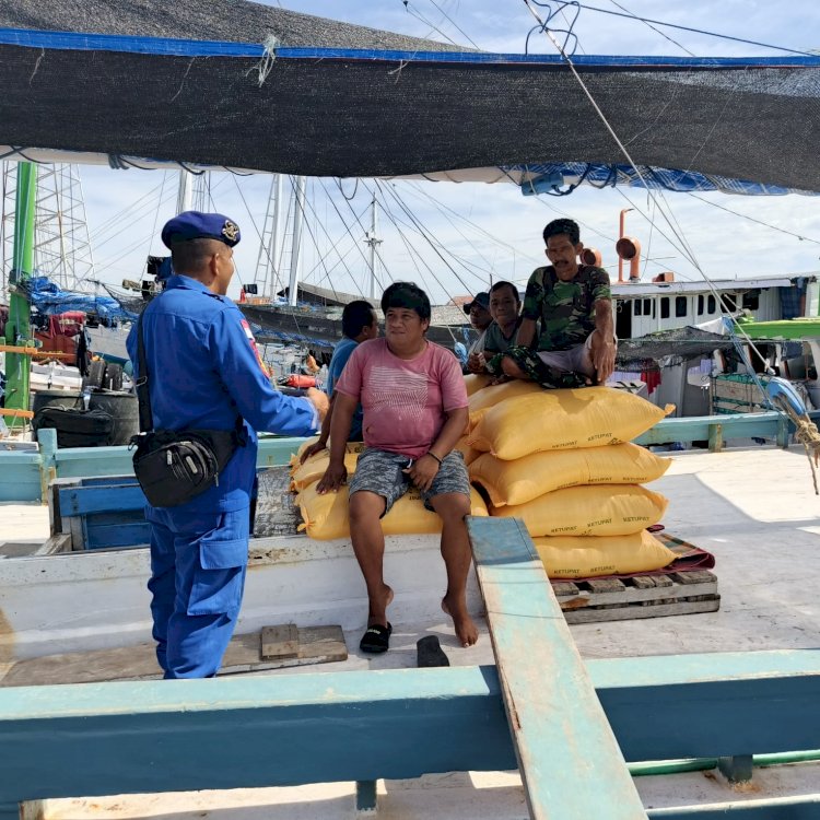 “Polairud Sikka Polda NTT Perketat Pengawasan Pesisir Wuring, Nelayan Diimbau Waspada Cuaca dan TPPO”