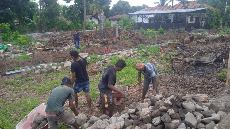 Kawal Ekonomi Kerakyatan, Polsek Waigete Polres Sikka Polda NTT Monitoring Pembangunan Koperasi Merah Putih