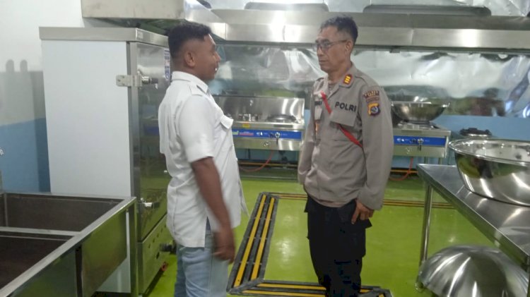 Turun Langsung ke Lokasi, Polsek Waigete Polres Sikka Cek Kesiapan Dapur SPPG Yayasan Kwali Merah Putih