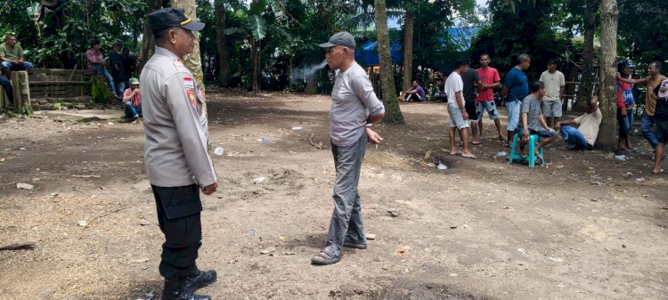 Tak Beri Ruang Perjudian, Polsek Nita Polres Sikka Sisir Kompleks Pasar Nita
