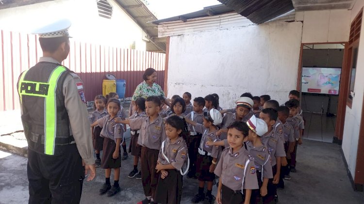 Gencarkan Edukasi Kamseltibcarlantas, Satlantas Polres Sikka Sasar TKK Bhayangkari untuk Pembentukan Karakter Tertib Lalu Lintas