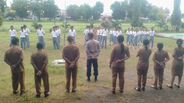 Waka Polsek Alok Jadi Pembina Apel di SMKS Budi Luhur, Tegaskan Bahaya Kenakalan Remaja