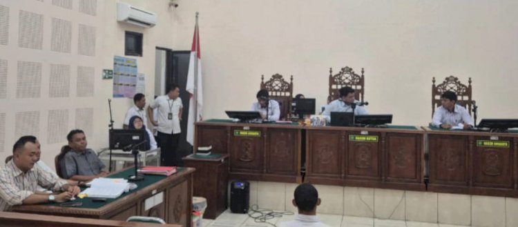 Pengamanan Maksimal Polres Sikka, Sidang Tertutup Kasus Pembunuhan Berlangsung Tertib