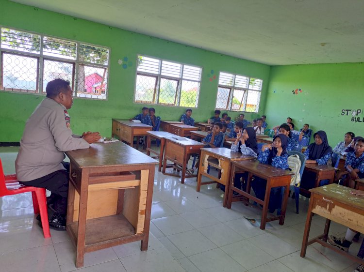POLRES SIKKA POLDA NTT MELALUI JAJARAN POLSEK KEWAPANTE GELAR HIMBAUAN PENCEGAHAN BUNUH DIRI BAGI KAUM MUDA DAN WARGA