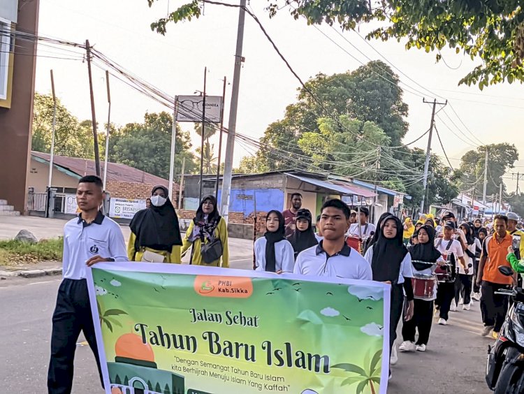 Jamin Keamanan dan Kelancaran, Satlantas Polres Sikka Kawal Jalan Santai 1 Muharam 1448 H