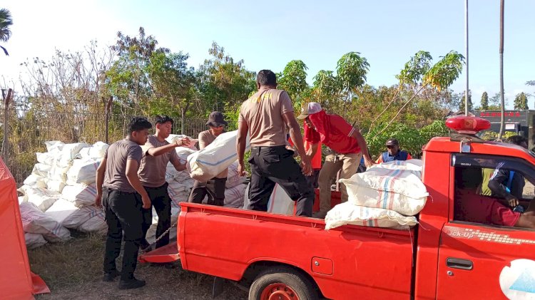 Pasca Gempa, Sikka Bergerak: Polri dan Berbagai Elemen Salurkan Bantuan ke Warga Terdampak