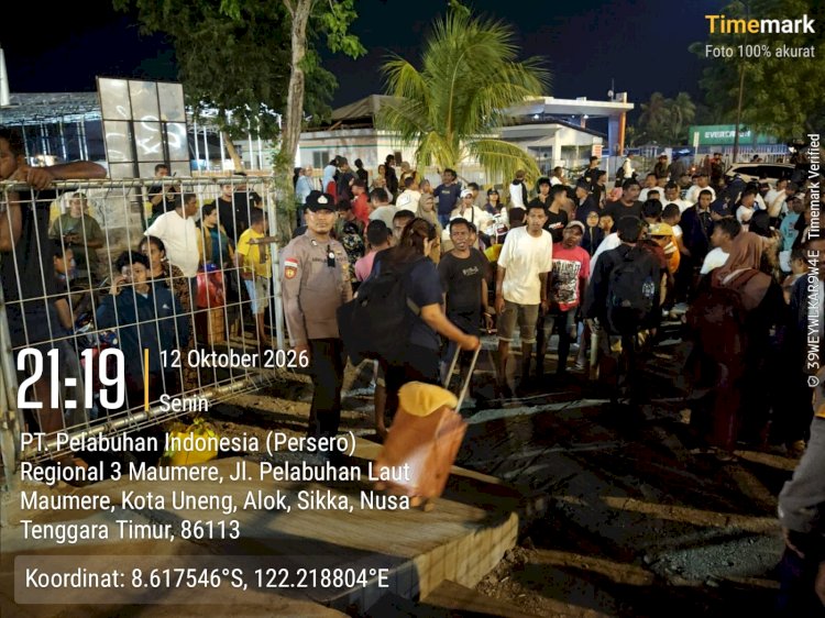 Sinergi Lintas Instansi, Polres Sikka Kawal Kedatangan KM Dharma Rucitra VII di Pelabuhan Maumere