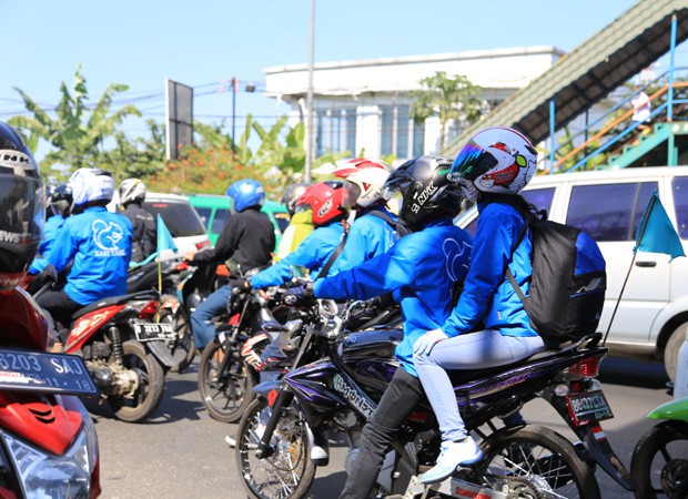 Bagi Mitra Humas yang beraktifitas menggunakan kendaraan, berikut 6 (enam) Tips Aman di Jalan Raya