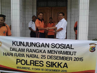 Bakti Sosial dan Kunjungan Sosial Polres Sikka Sambut Natal 2015